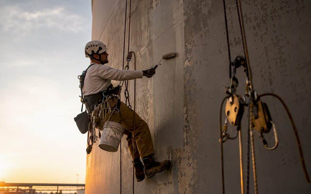 5 Documents Commercial Owners Must Demand Before Rope Access Painting